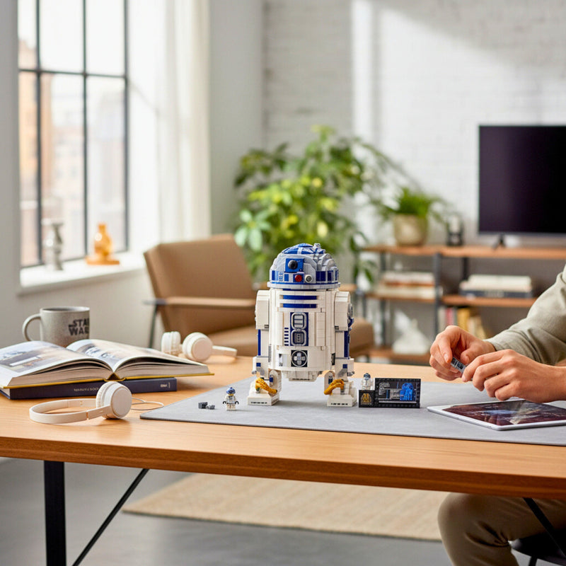 Star Wars: R2-D2  Building Model and Collectible Minifigure-2