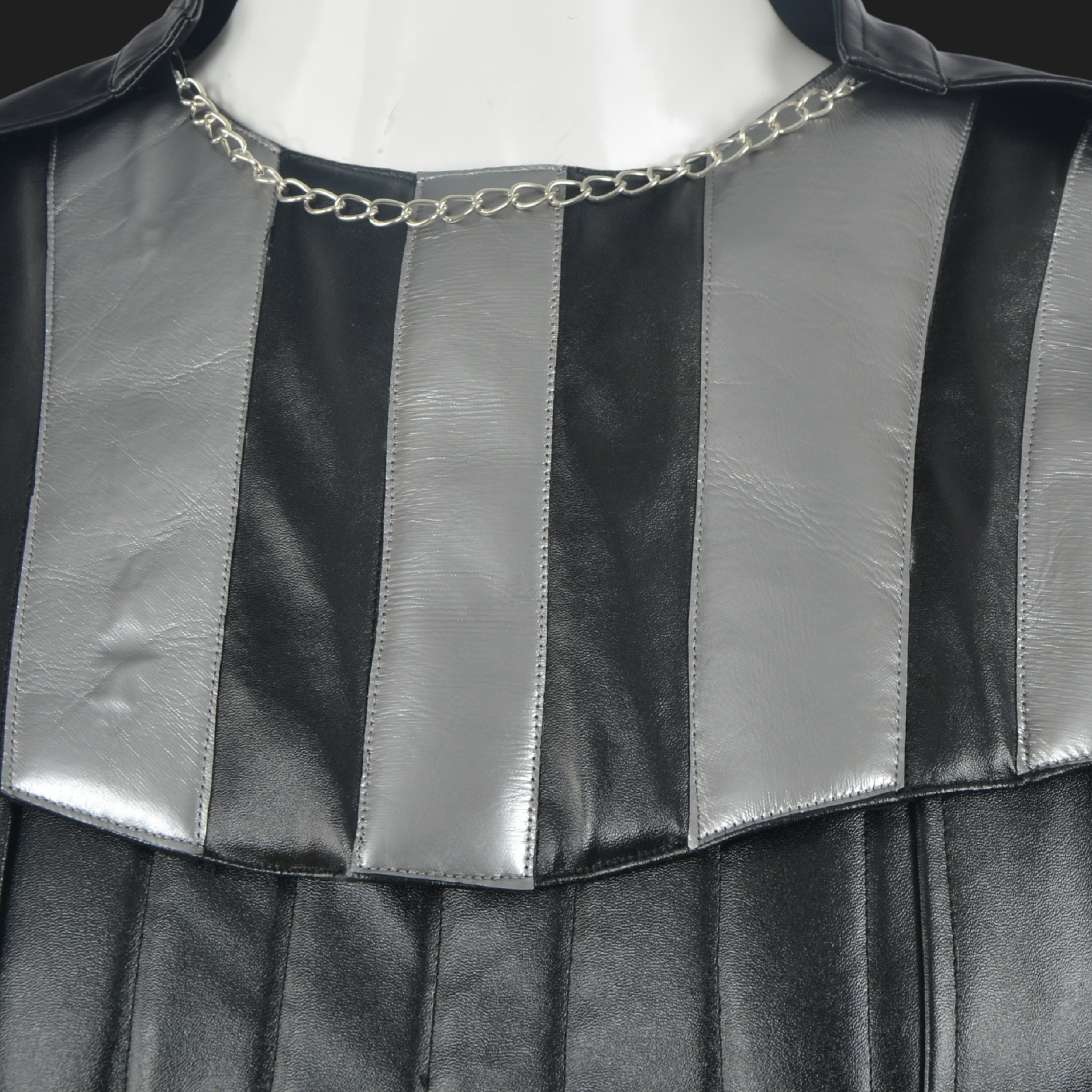 Deluxe Darth Vader Costume-4