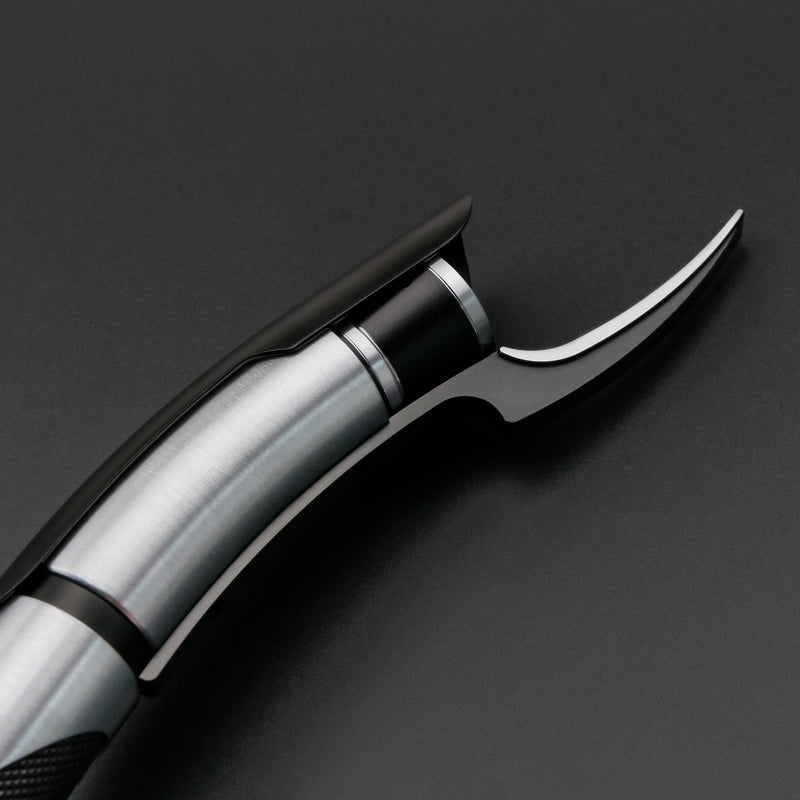 Count Dooku Jedi Duelling Lightsaber-11