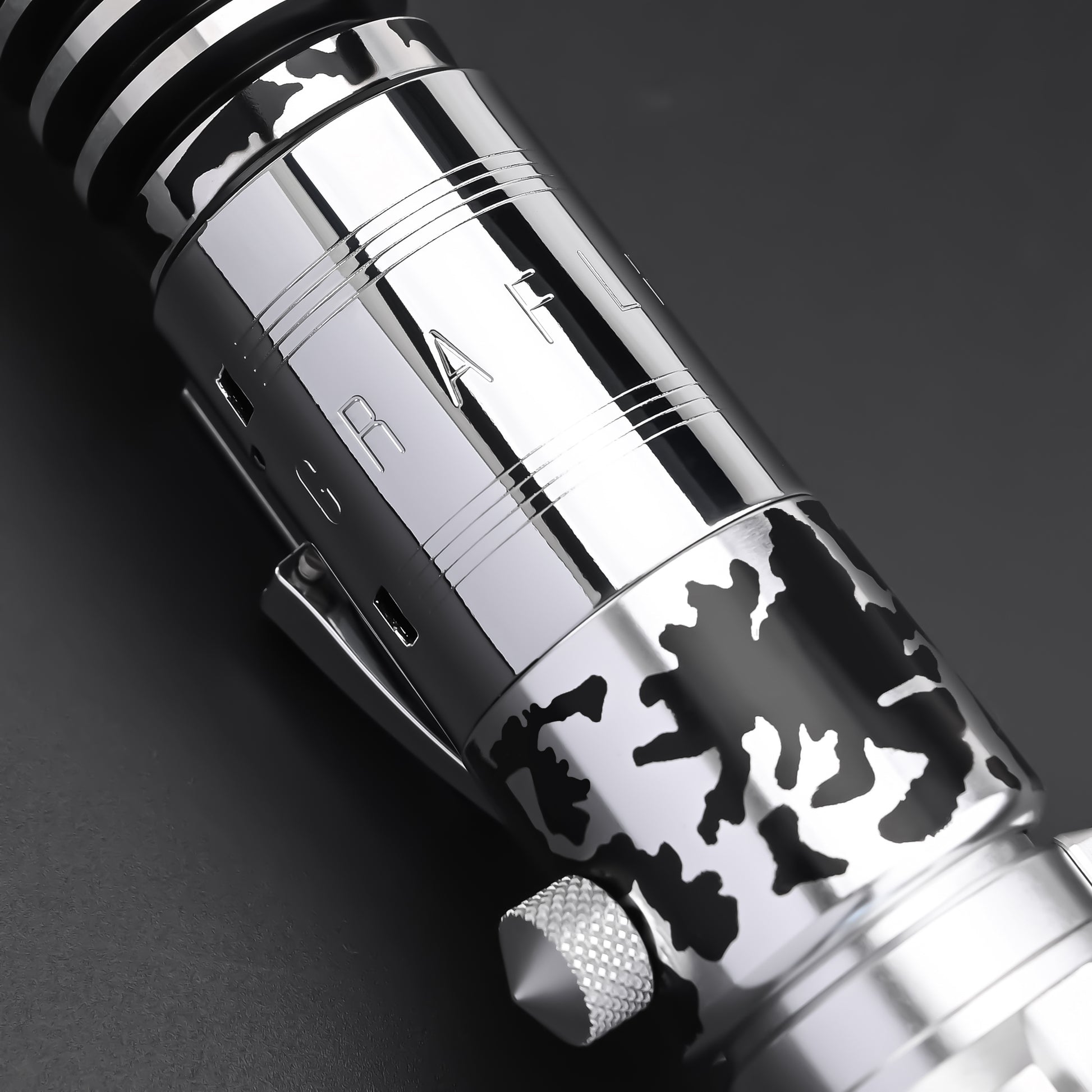 Luke Skywalker V2 weathered Lightsaber-13