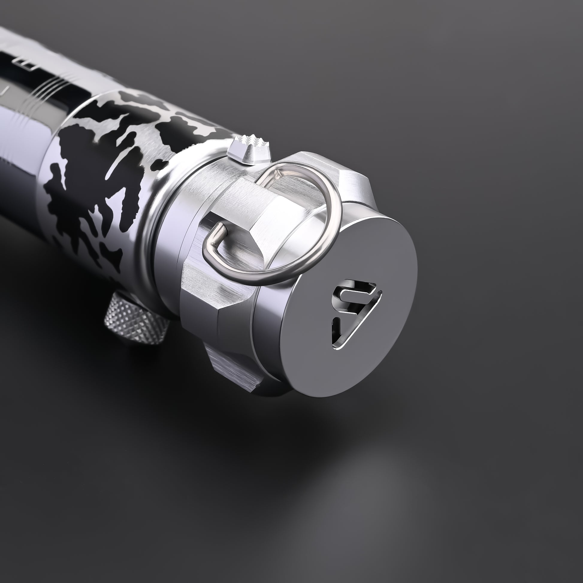 Luke Skywalker V2 weathered Lightsaber-14