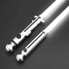 Clone Wars Ahsoka Tano Duelling Lightsabers-1