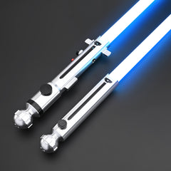 Clone Wars Ahsoka Tano Duelling Lightsabers-2
