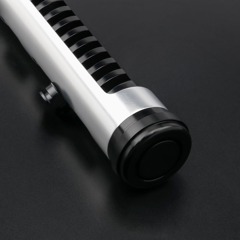 Qui-Gon Jinn Lightsaber-3