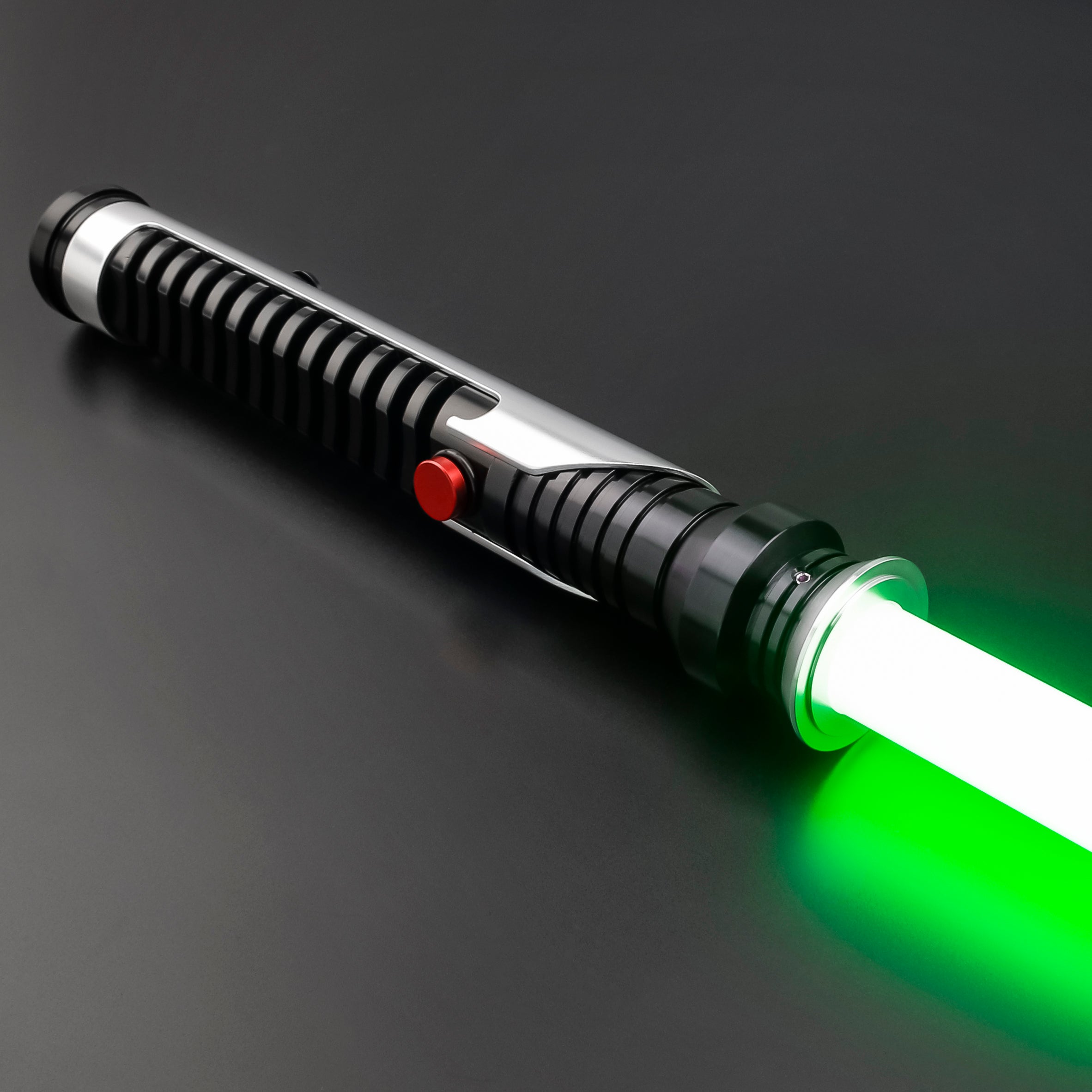 Qui-Gon Jinn Lightsaber-13