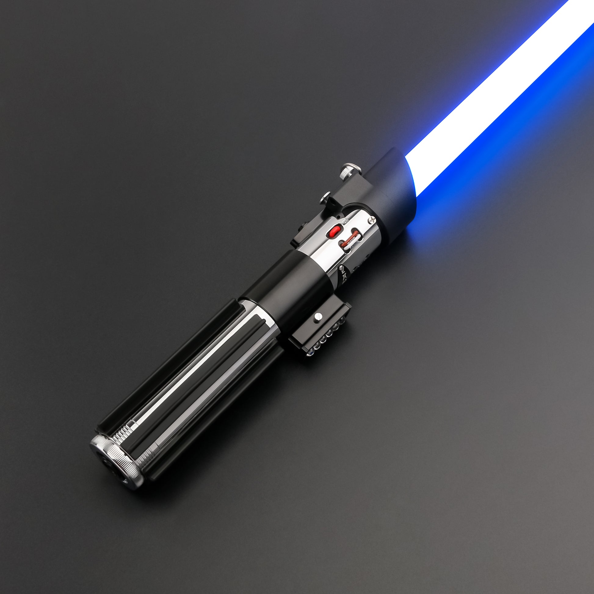 Darth Vader SE Lightsaber-3