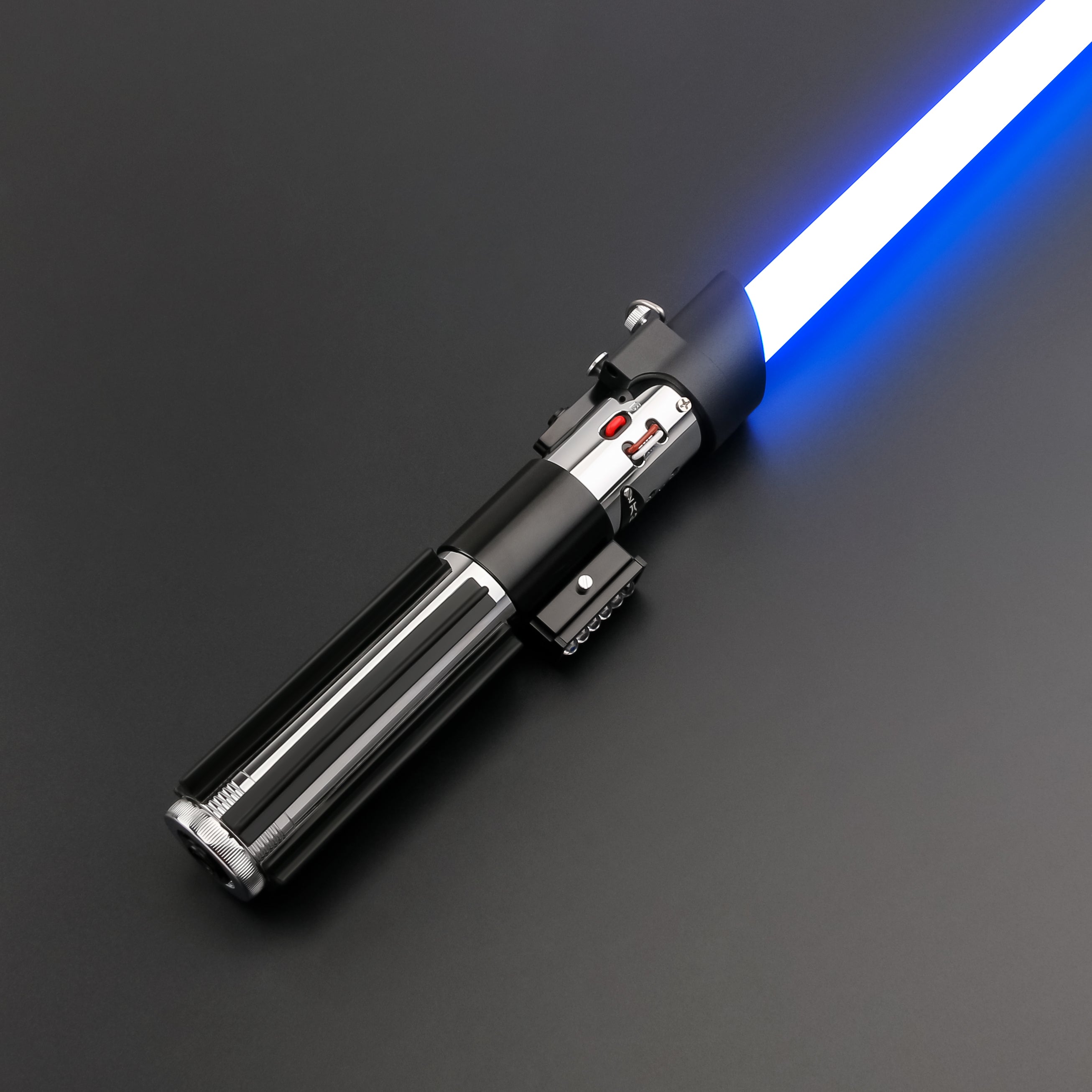 Darth Vader SE Lightsaber-3