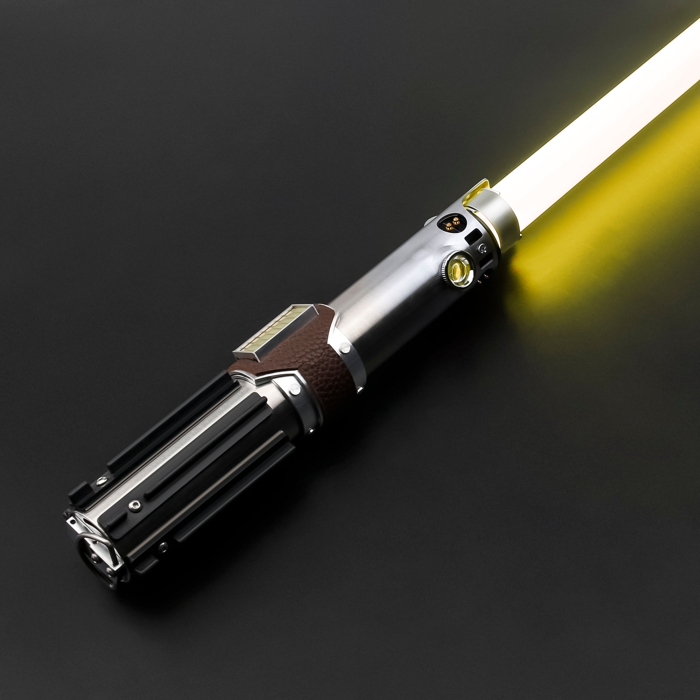Rey Skywalker Graflex EP9 Lightsaber-3