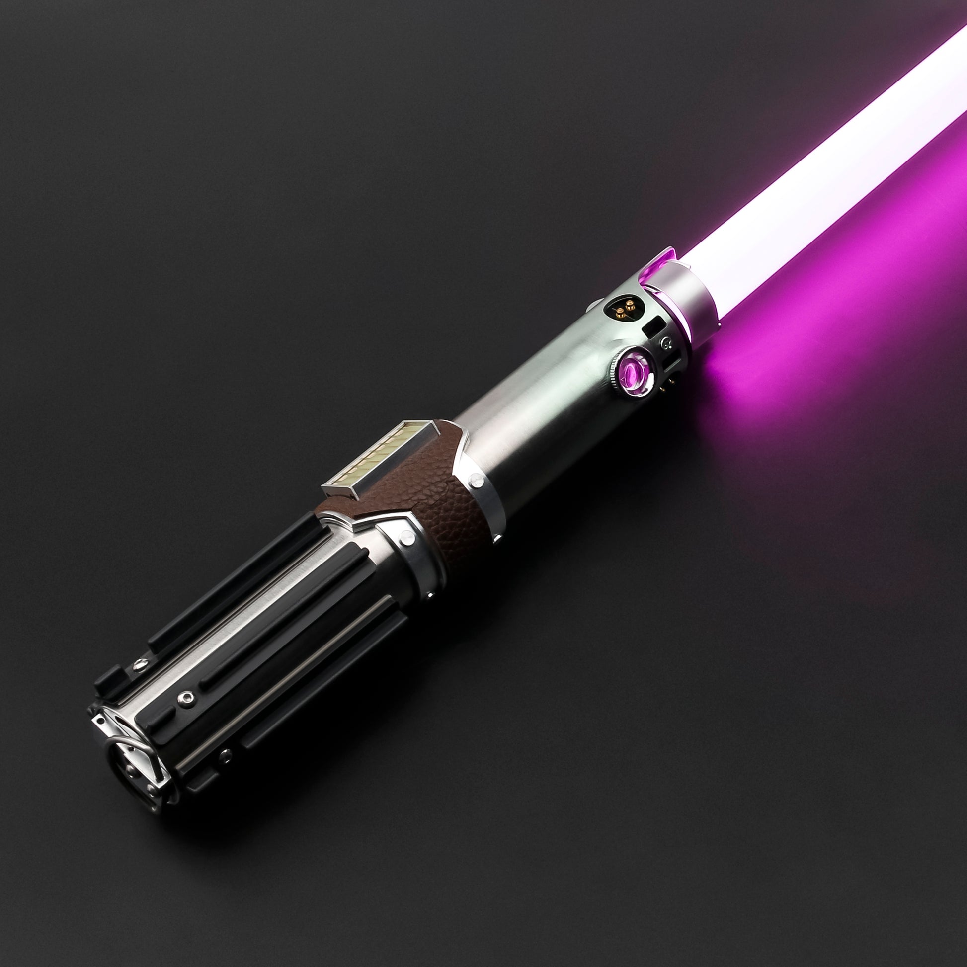 Rey Skywalker Graflex EP9 Lightsaber-1
