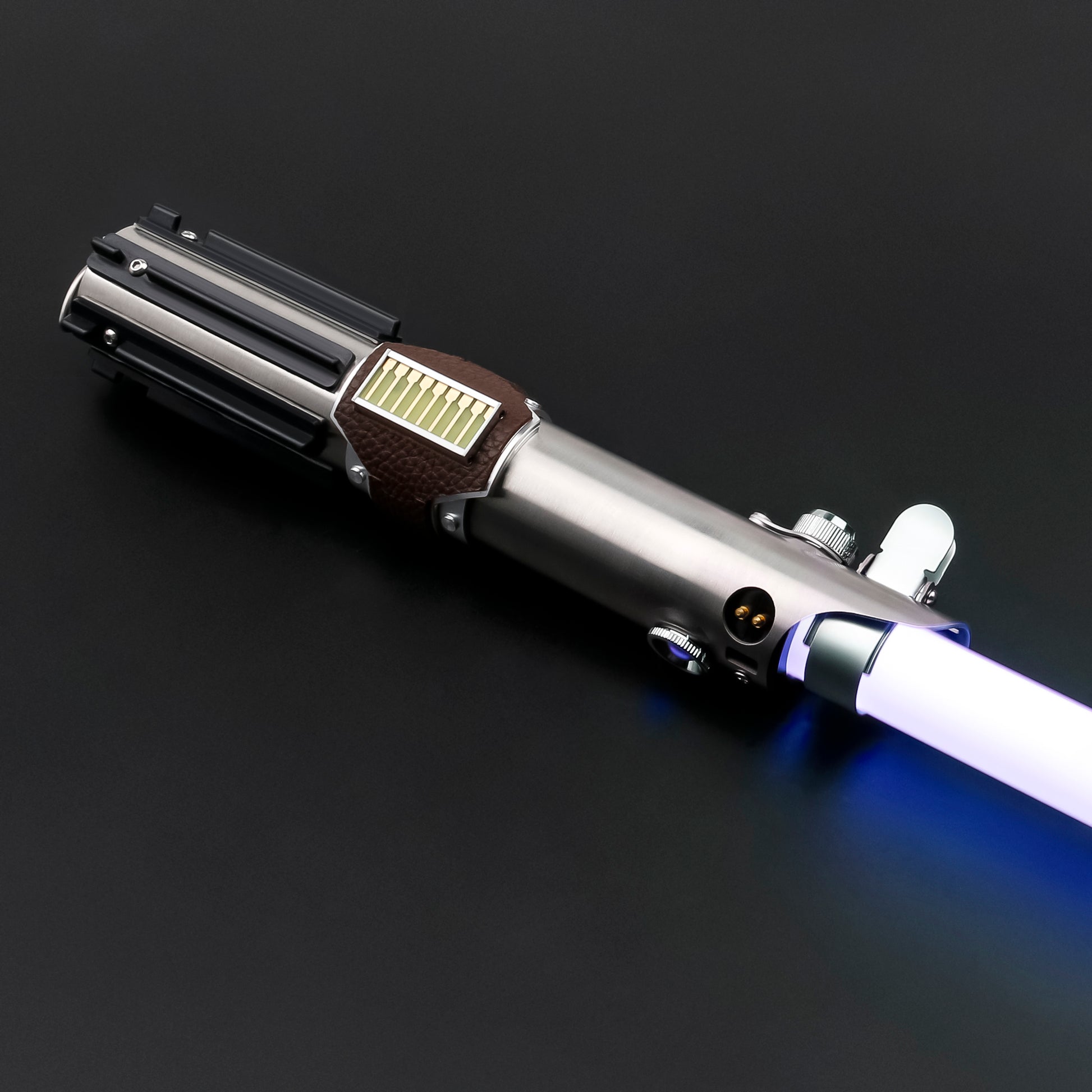 Rey Skywalker Graflex EP9 Lightsaber-11