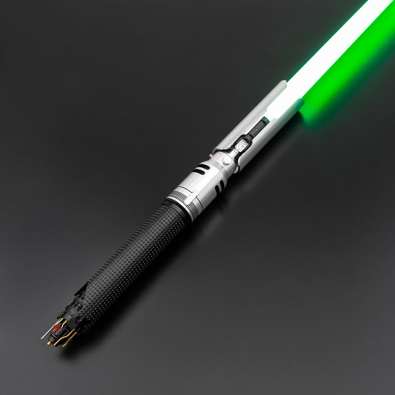 Cal Kestis EP3 Lightsaber-2