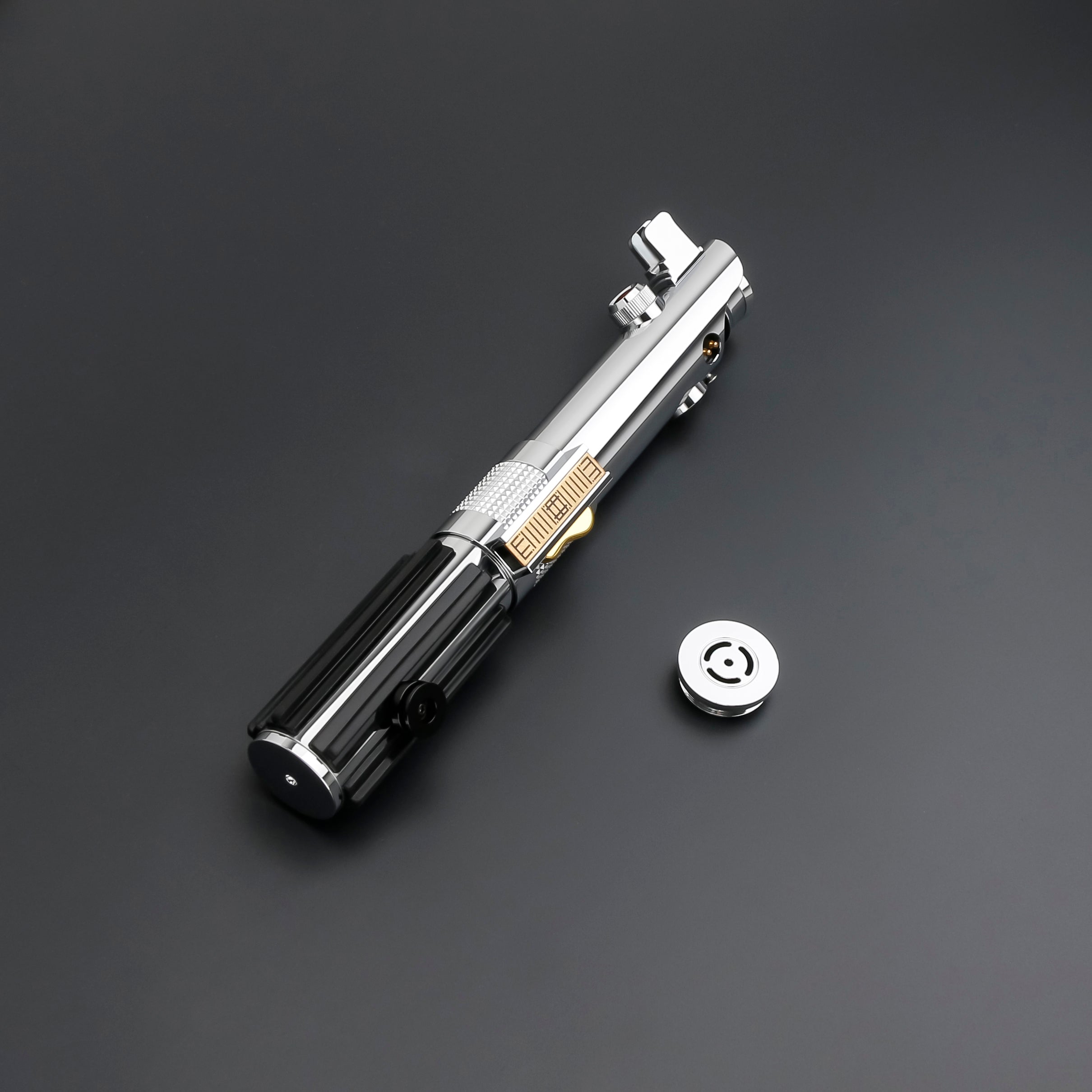 Anakin Skywalker EP3 Lightsaber-8