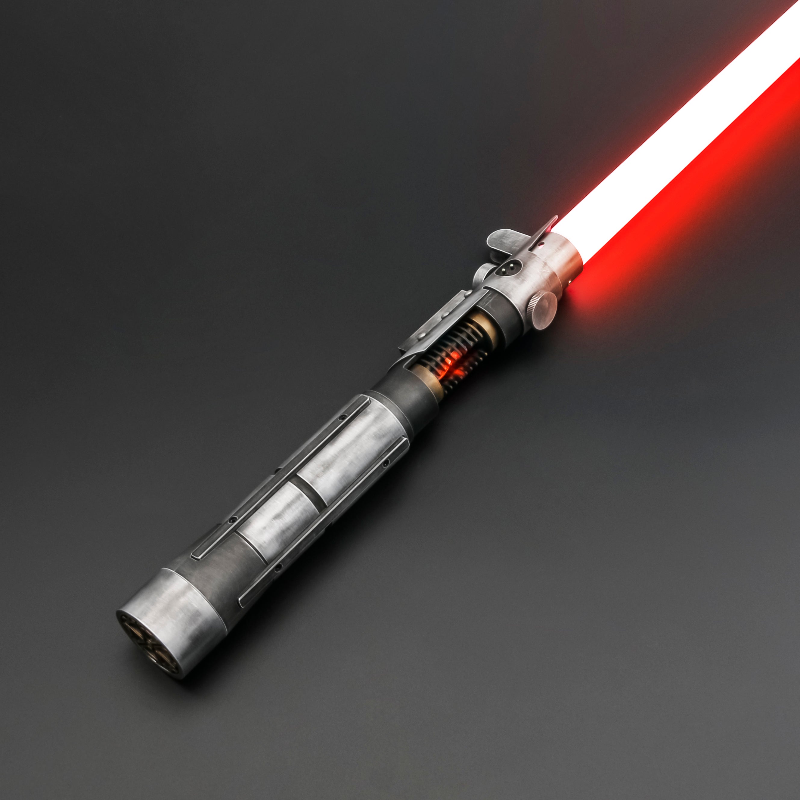 Starkiller EP1 weathered Lightsaber – saber style