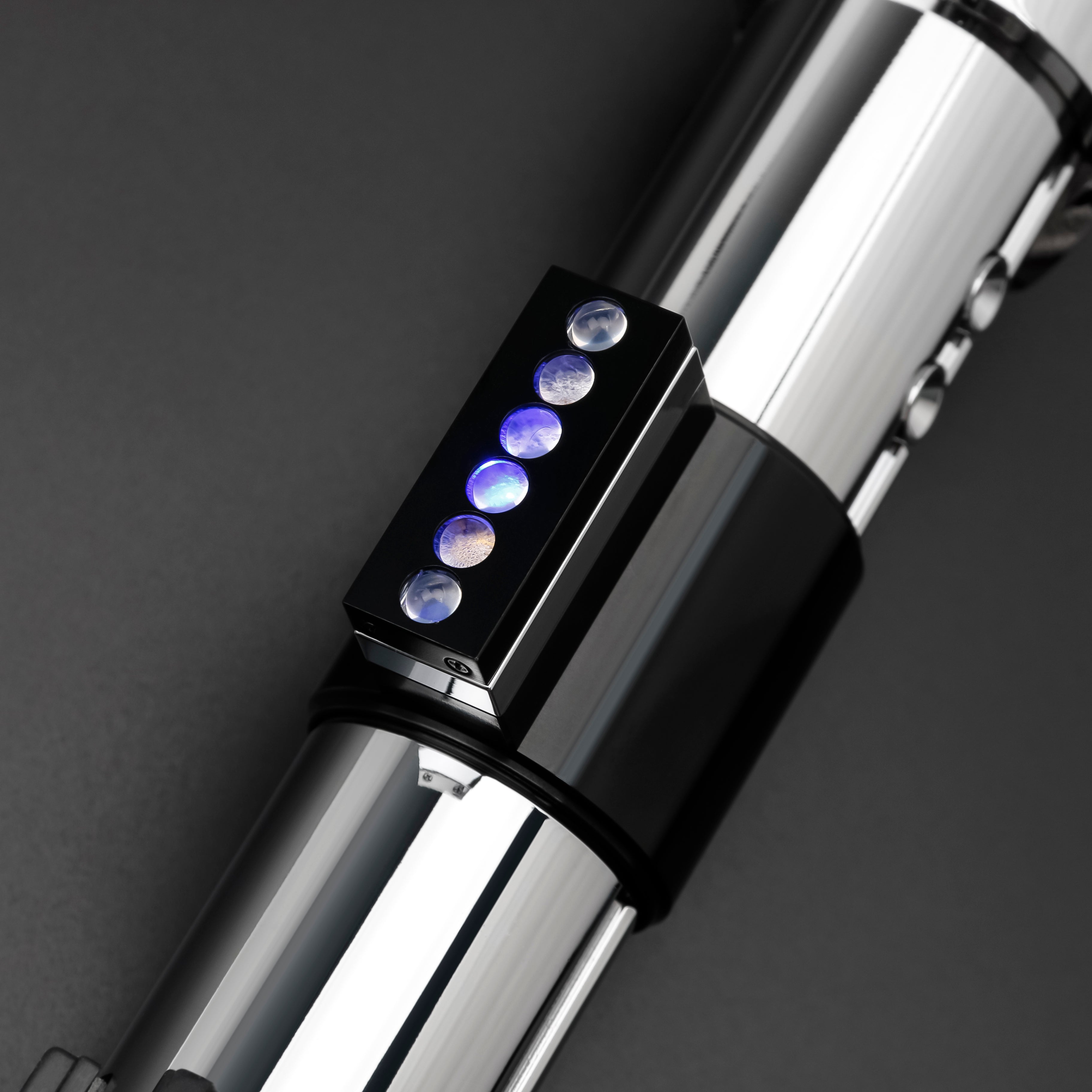 Anakin Skywalker EP2 Lightsaber-8