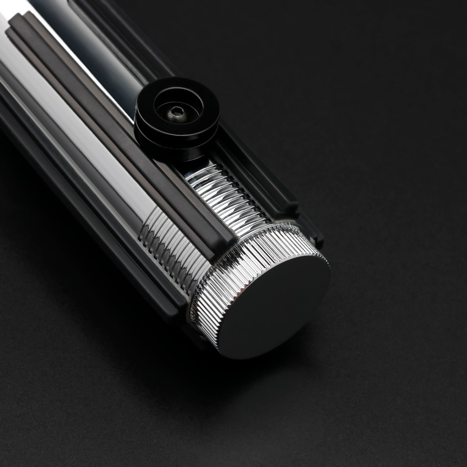 Anakin Skywalker EP2 Lightsaber-9