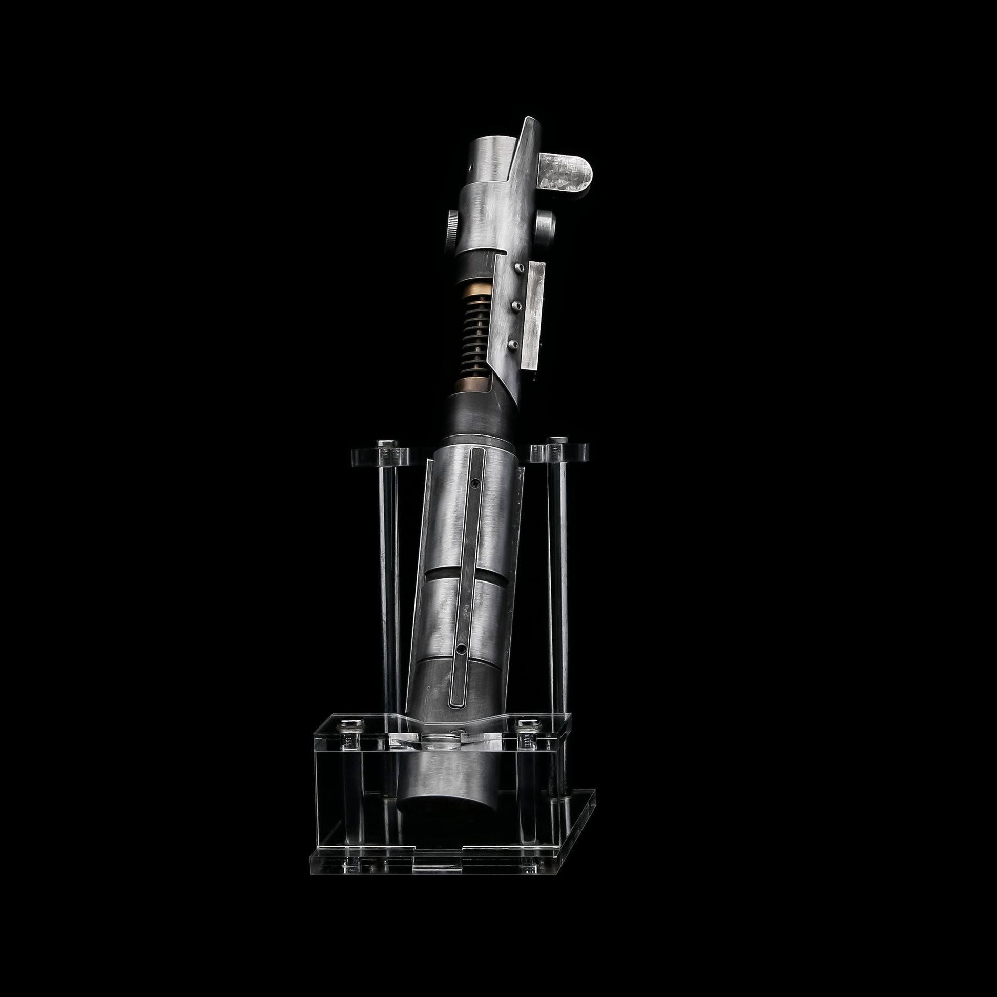 Starkiller EP1 weathered Lightsaber-15