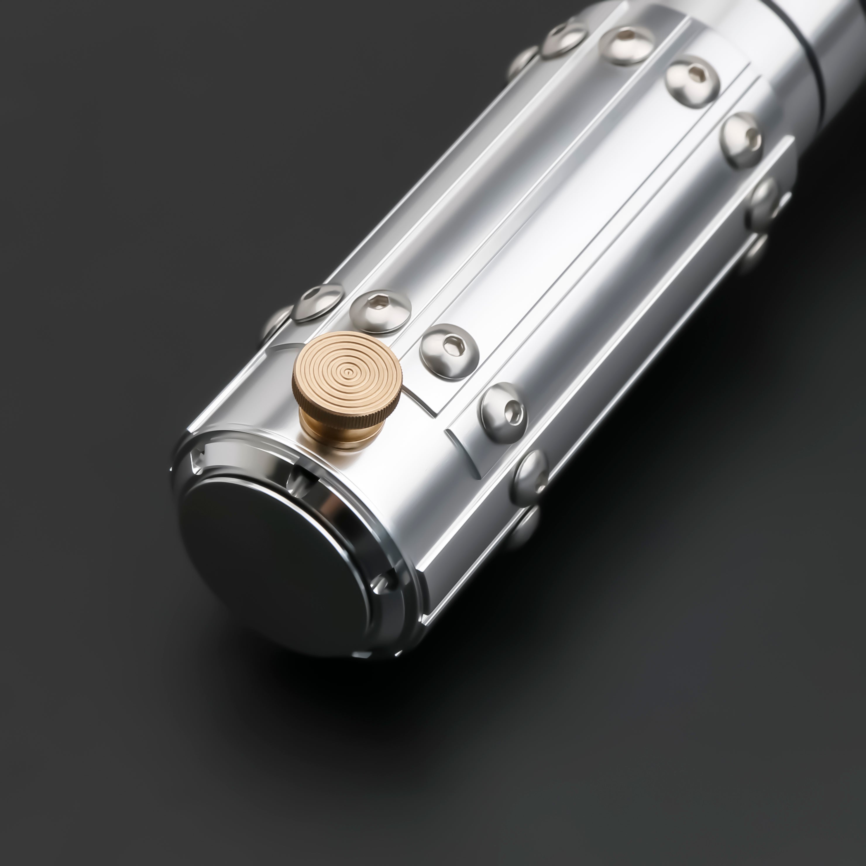 Mara Jade Duelling Lightsaber-10