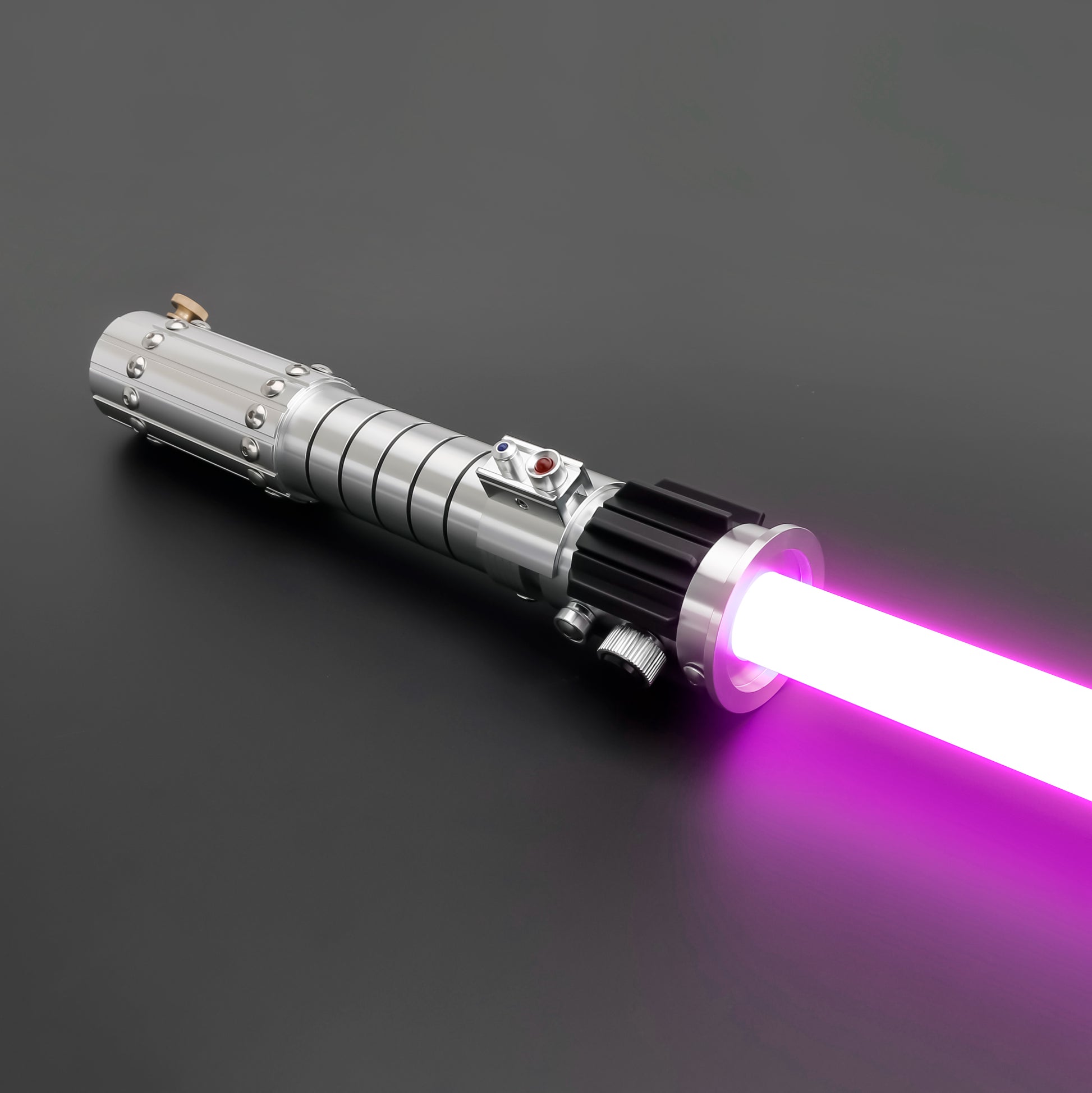 Mara Jade Duelling Lightsaber-17