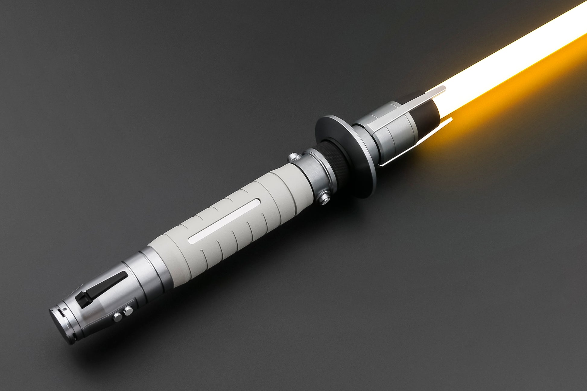 Shin Hati Duelling Lightsaber-9
