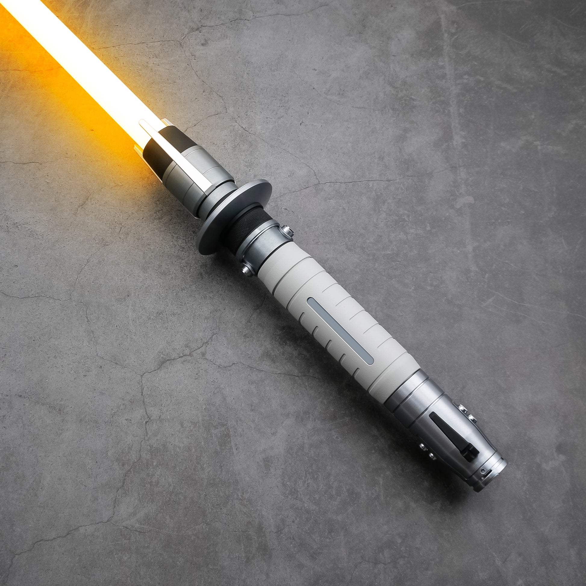 Shin Hati Duelling Lightsaber-14