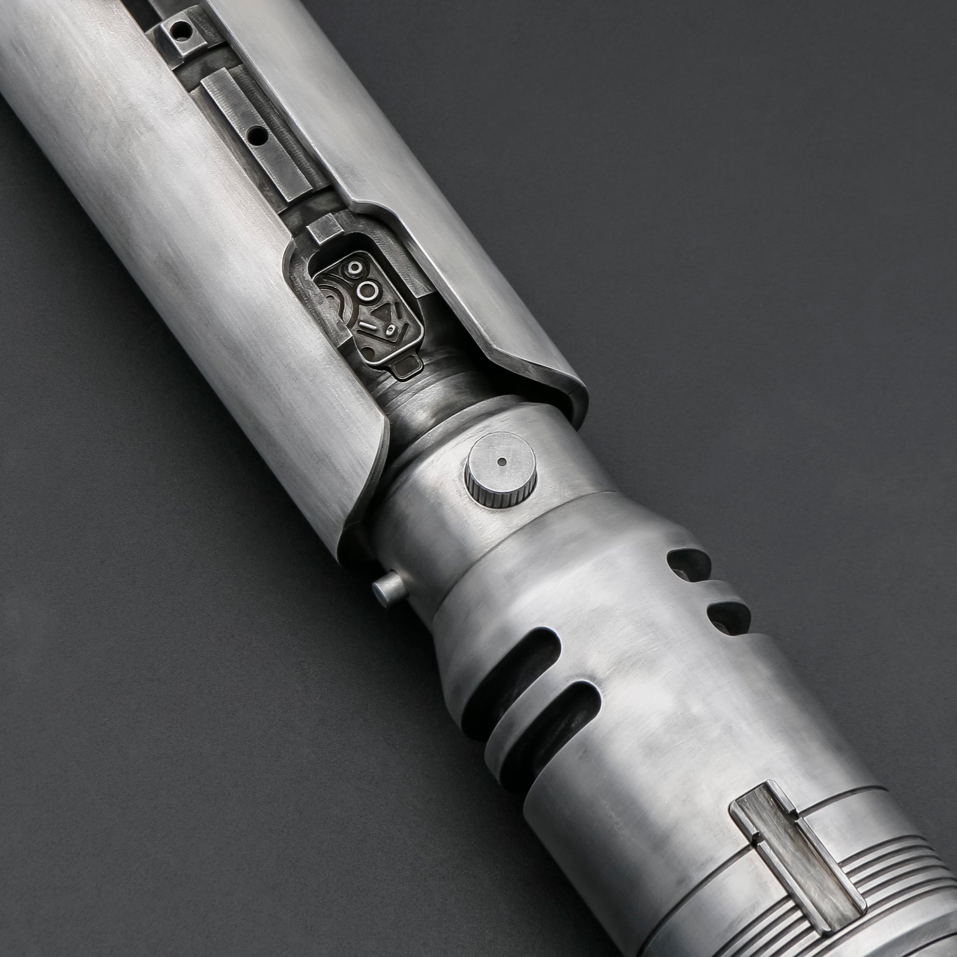 Weathered Cal Kestis EP3 Lightsaber-7