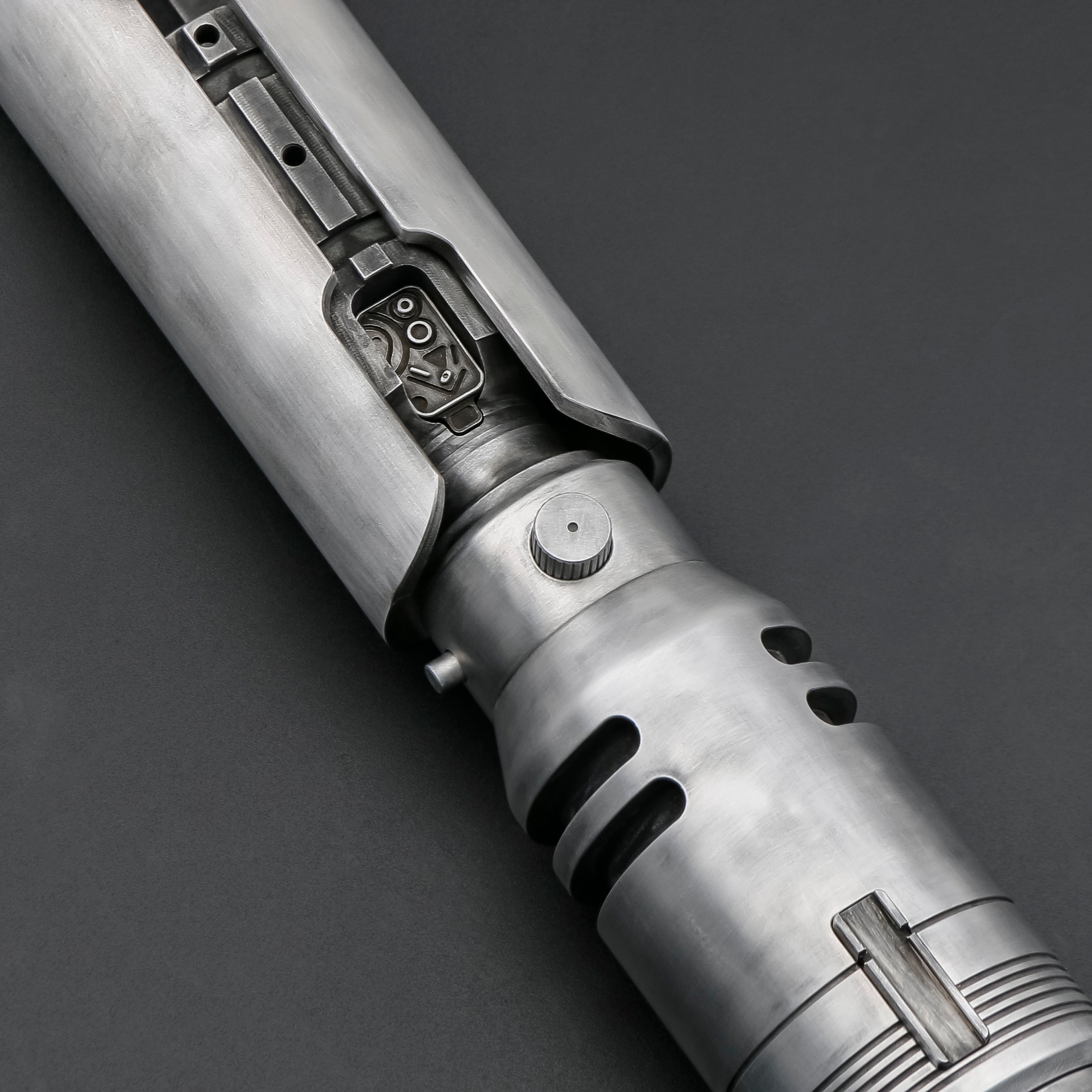 Weathered Cal Kestis EP3 Lightsaber-7