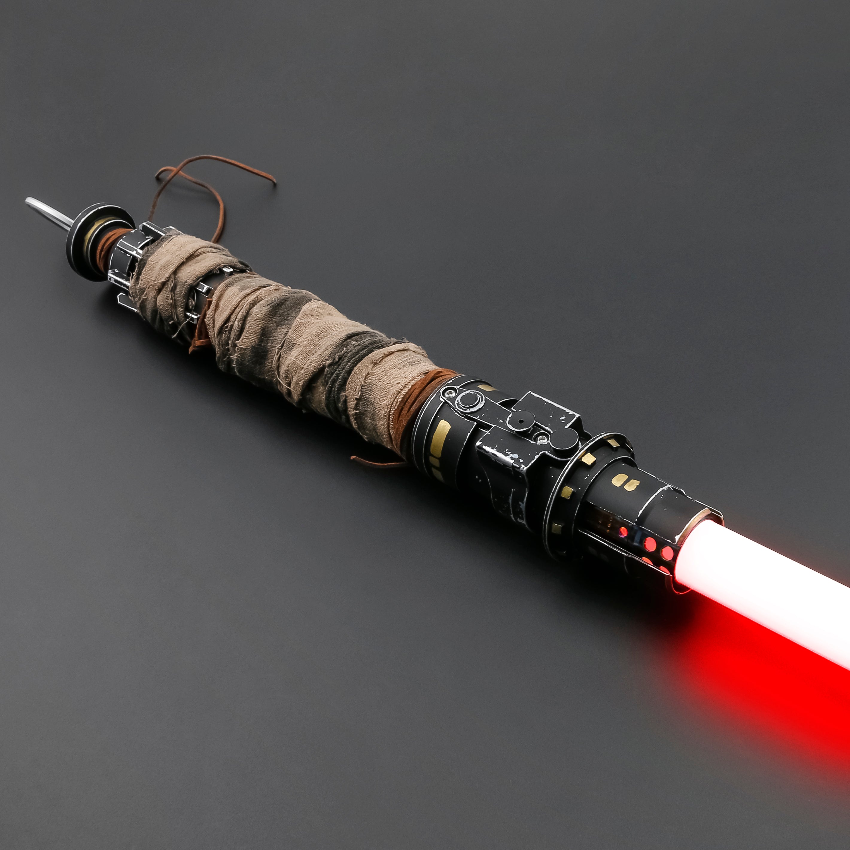 Boone Kestis Duelling Lightsaber-11