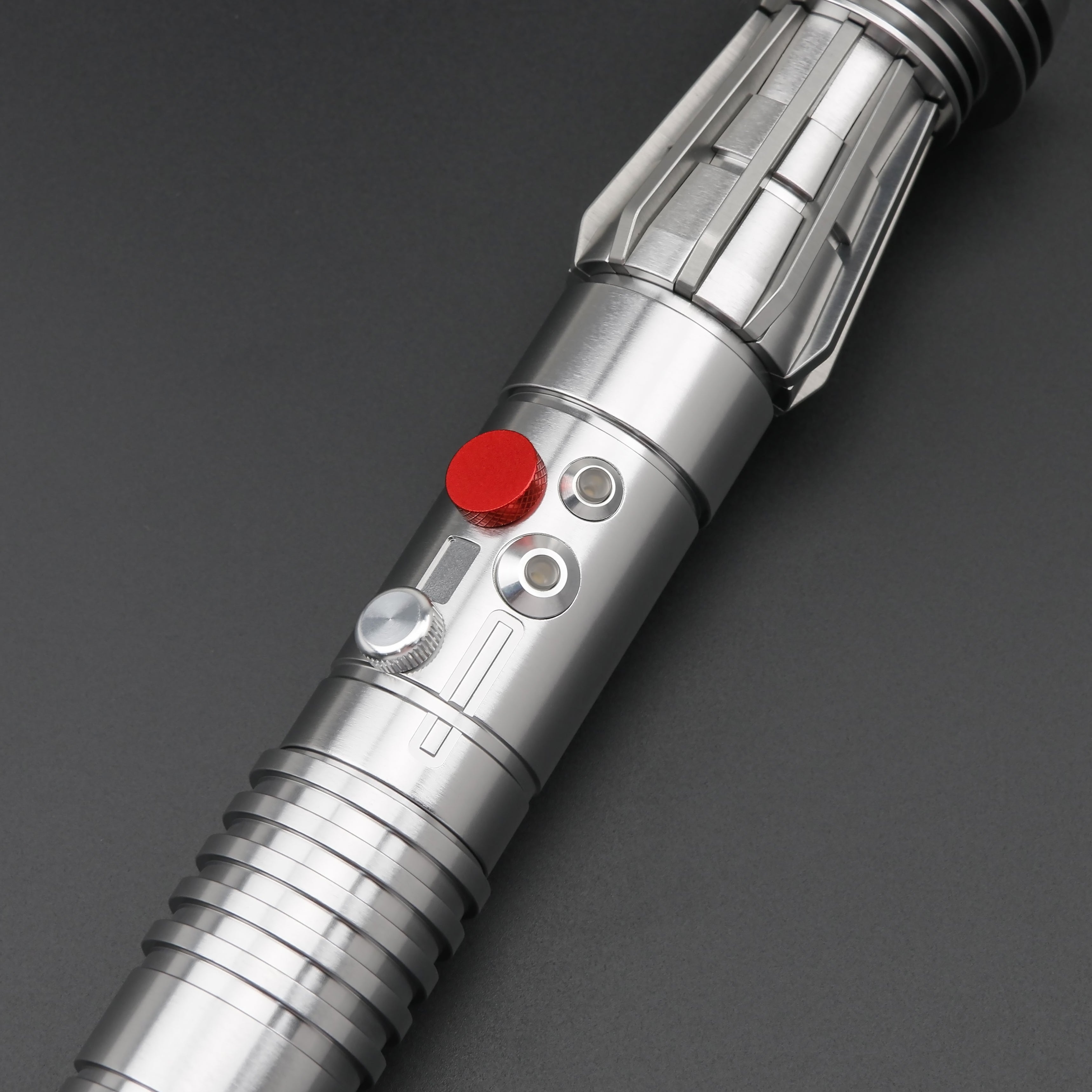 Darth Maul Double-Bladed Duelling Lightsaber-10