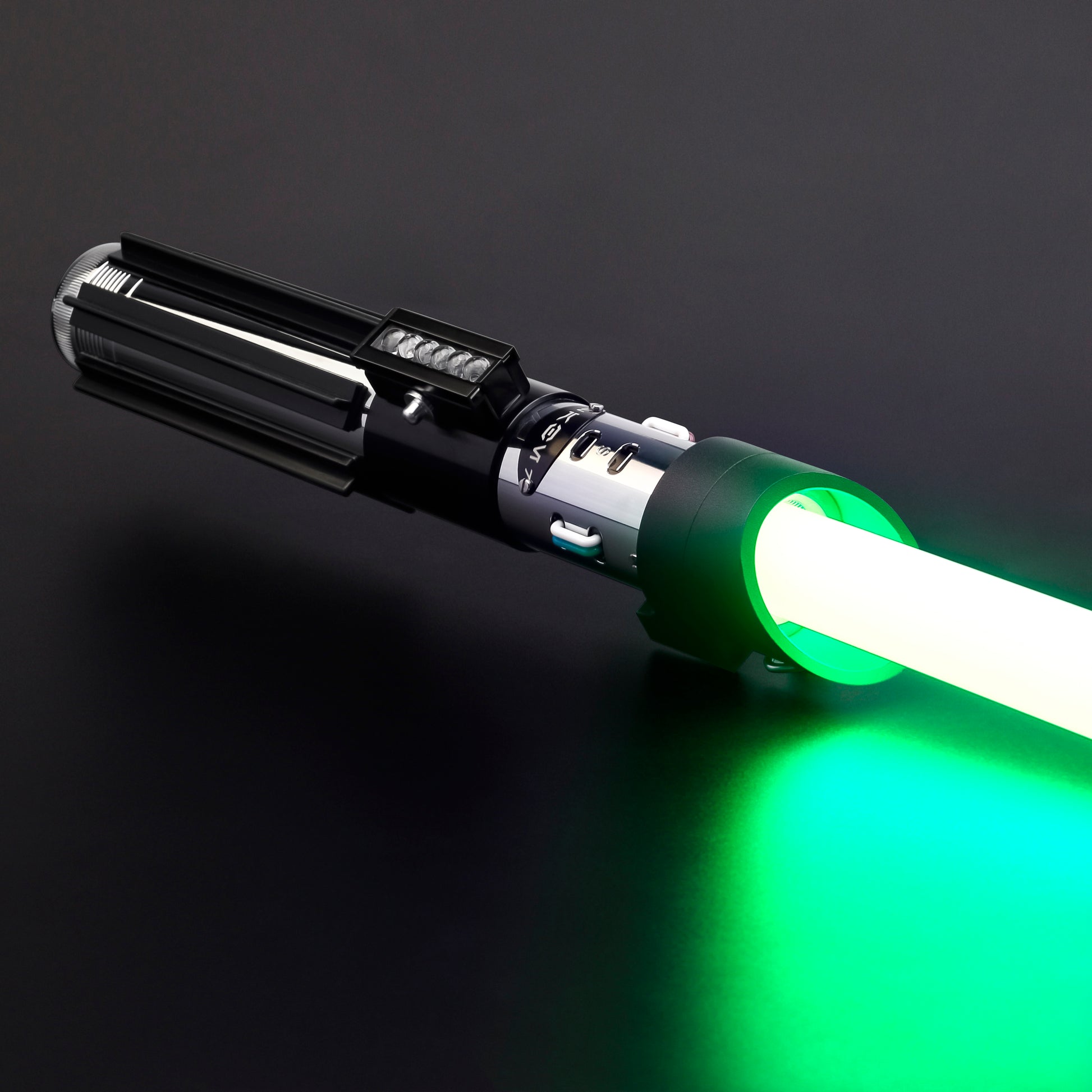 Darth Vader EP5 Duelling Lightsaber-17