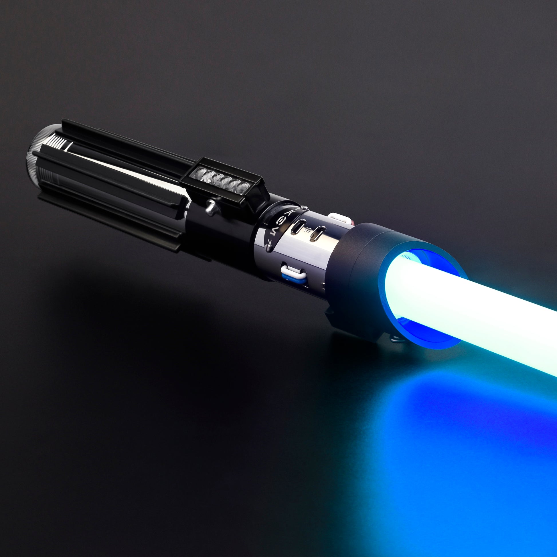 Darth Vader EP5 Duelling Lightsaber-20