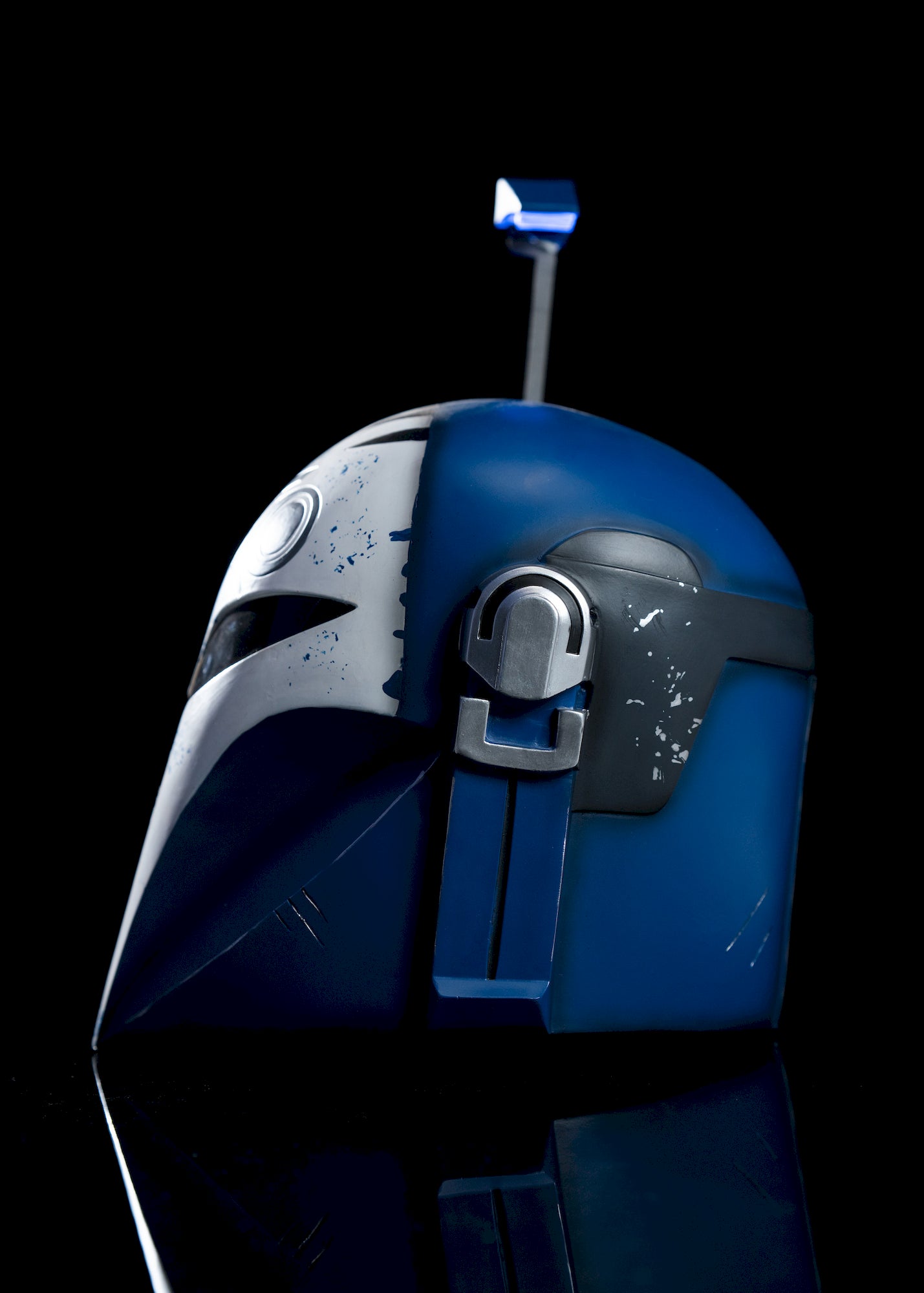 star wars helmets / helmets in star wars /helmets from star wars / starwars helmets/ mandalorian helmet / mando helmet / helmet mandalorian / mandalorian cosplay / the mandalorian helmet / star wars mandalorian helmet / Bo Katan Helmet