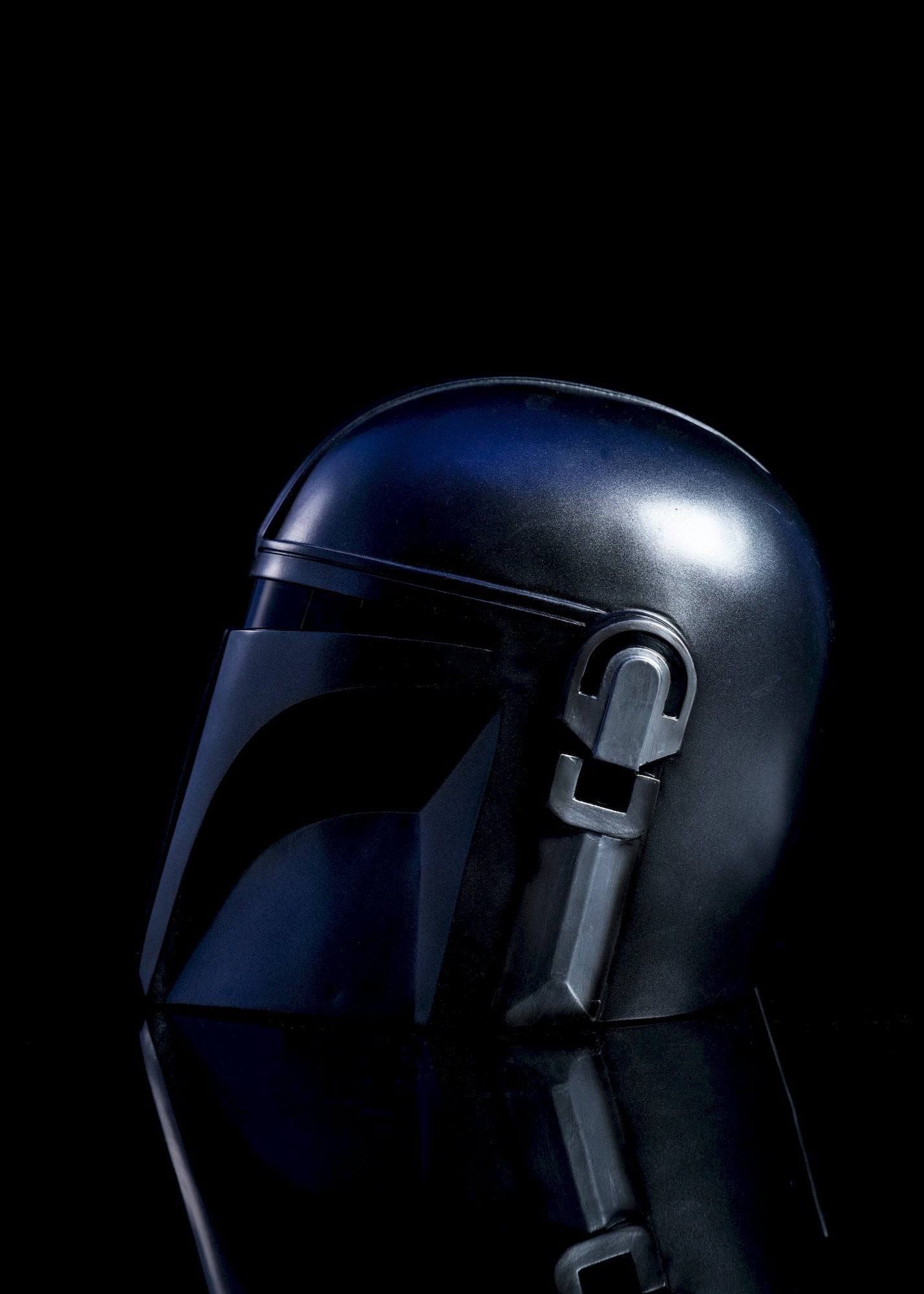 star wars helmets / helmets in star wars /helmets from star wars / starwars helmets/ mandalorian helmet / mando helmet / helmet mandalorian / mandalorian cosplay / the mandalorian helmet / star wars mandalorian helmet / Mandalorian - Beskar Helmet